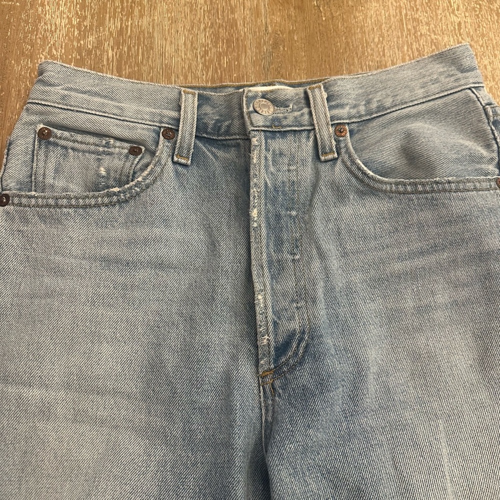 AGOLDE Riley Cropped Distressed Jeans - Picture 8 of 9